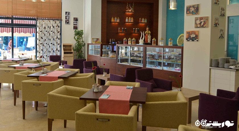 رستوران سرپوشیده هتل